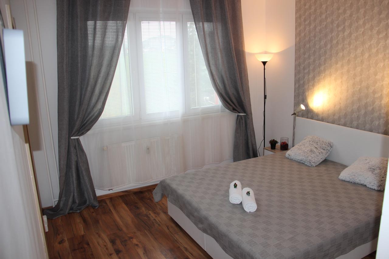 Apartment 3Kk De Luxe Бероун Екстер'єр фото